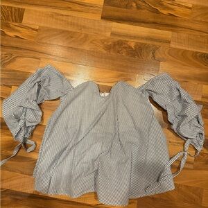 Romeo and Juliet‎ couture off the shoulder pin stripe ruffle sweetheart neck SM